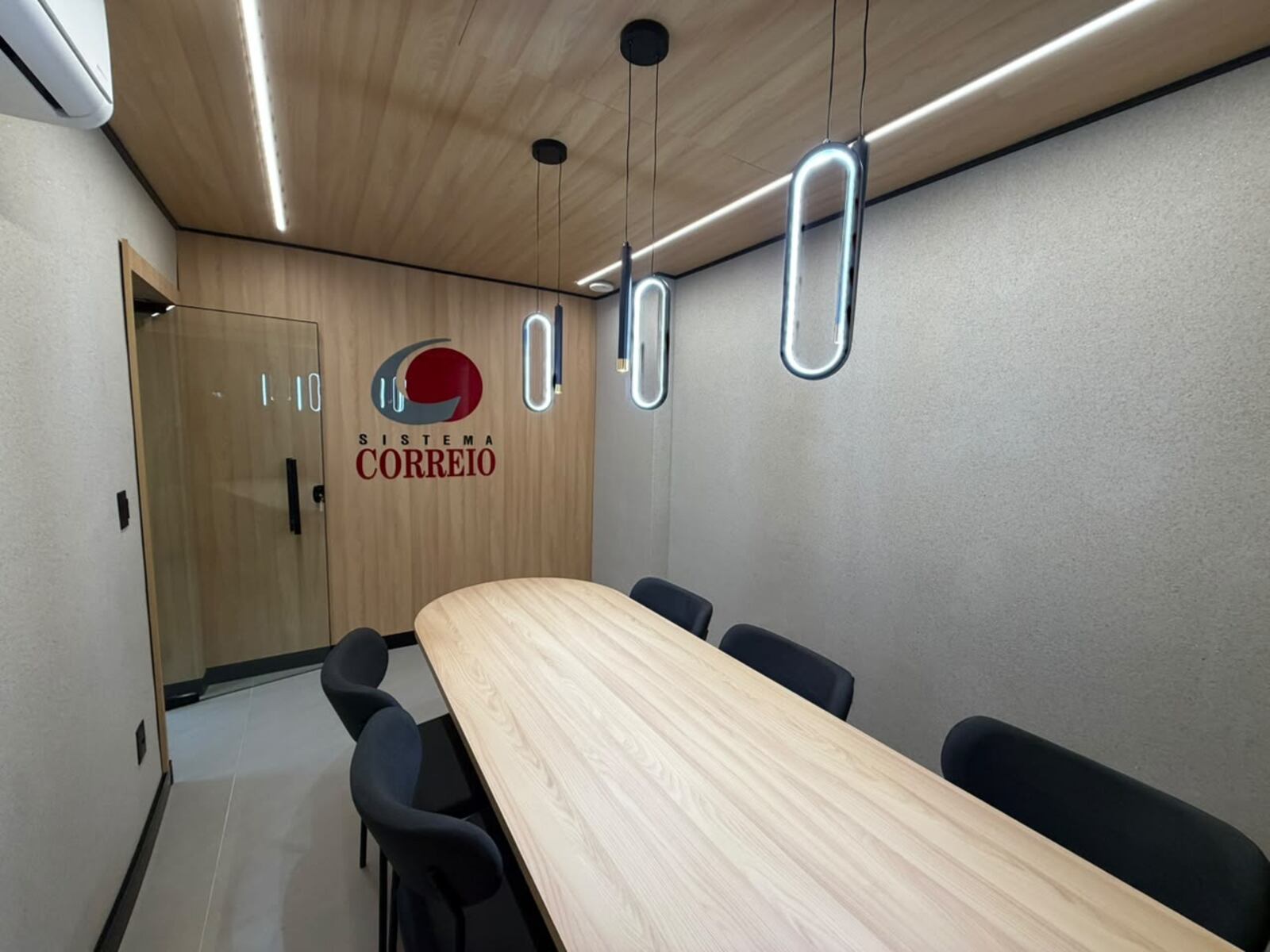 Imagem da matéria: Roberto Cavalcanti destaca trabalho da equipe na nova estrutura da Rádio Correio, Portal e Arena