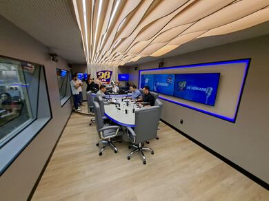 Roberto Cavalcanti destaca trabalho da equipe na nova estrutura da Rádio Correio, Portal e Arena