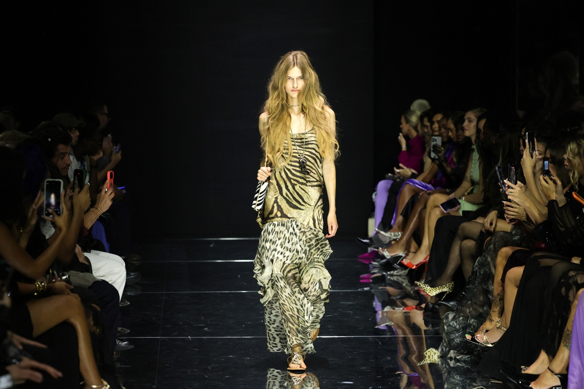 Animal print, grunge e all black ganham destaque na Semana de Moda de Milão