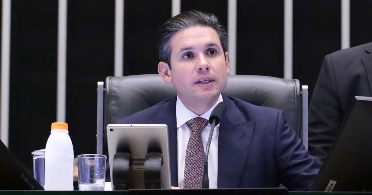 PF encontrou mensagens que ligam Vorcaro a Hugo Motta, diz jornal