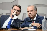 Nossa Senhora: para conter crise, Flávio diz respeitar todas as religiões