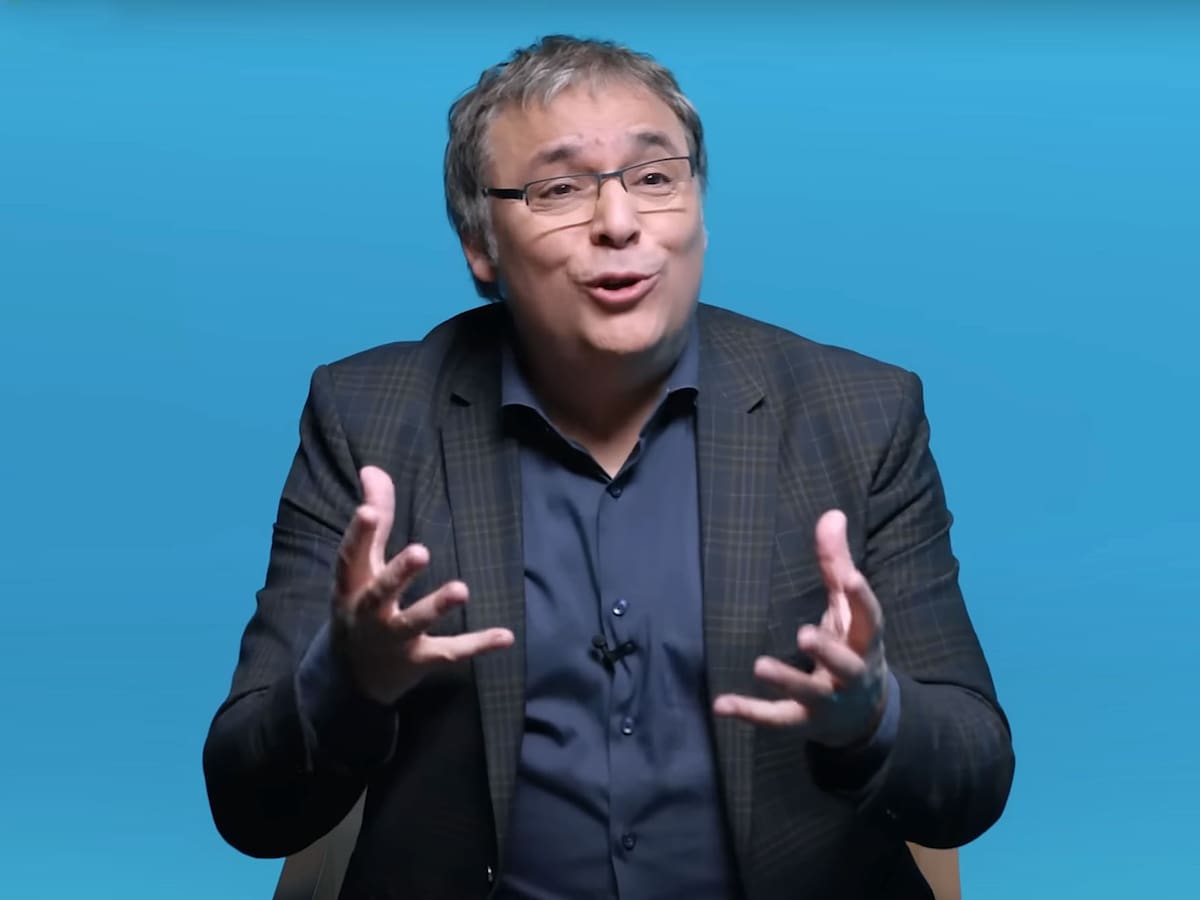 Gabriel Rolón, reconocido psicólogo y escritor, cuestionó los mandatos sociales y propuso una mirada sobre la finitud y el deseo