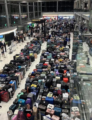 Após inundações, aeroporto na Tailândia tem situação caótica com acúmulo de bagagens e voos atrasados