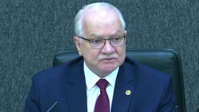 Fachin abre sessão do CNJ em meio à crise do STF e anuncia medidas para rastrear precatórios