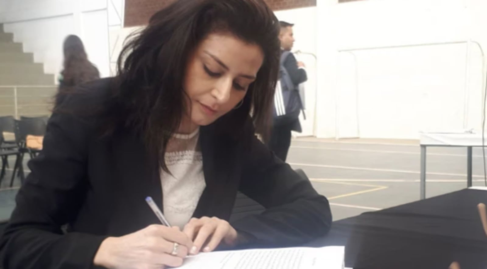 A decisão não condena a delegada; apenas avalia se há indícios suficientes para o caso prosseguir no TJMG