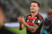 Saúl, do Flamengo, viraliza com músicas de teor sexual nas redes sociais