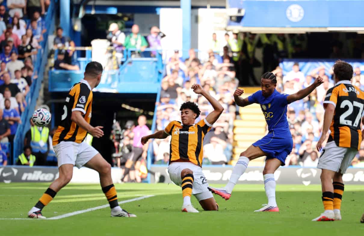 Hull surpreende o Chelsea com um duplo de Mohamed Belloumi antes que João Pedro salve um ponto