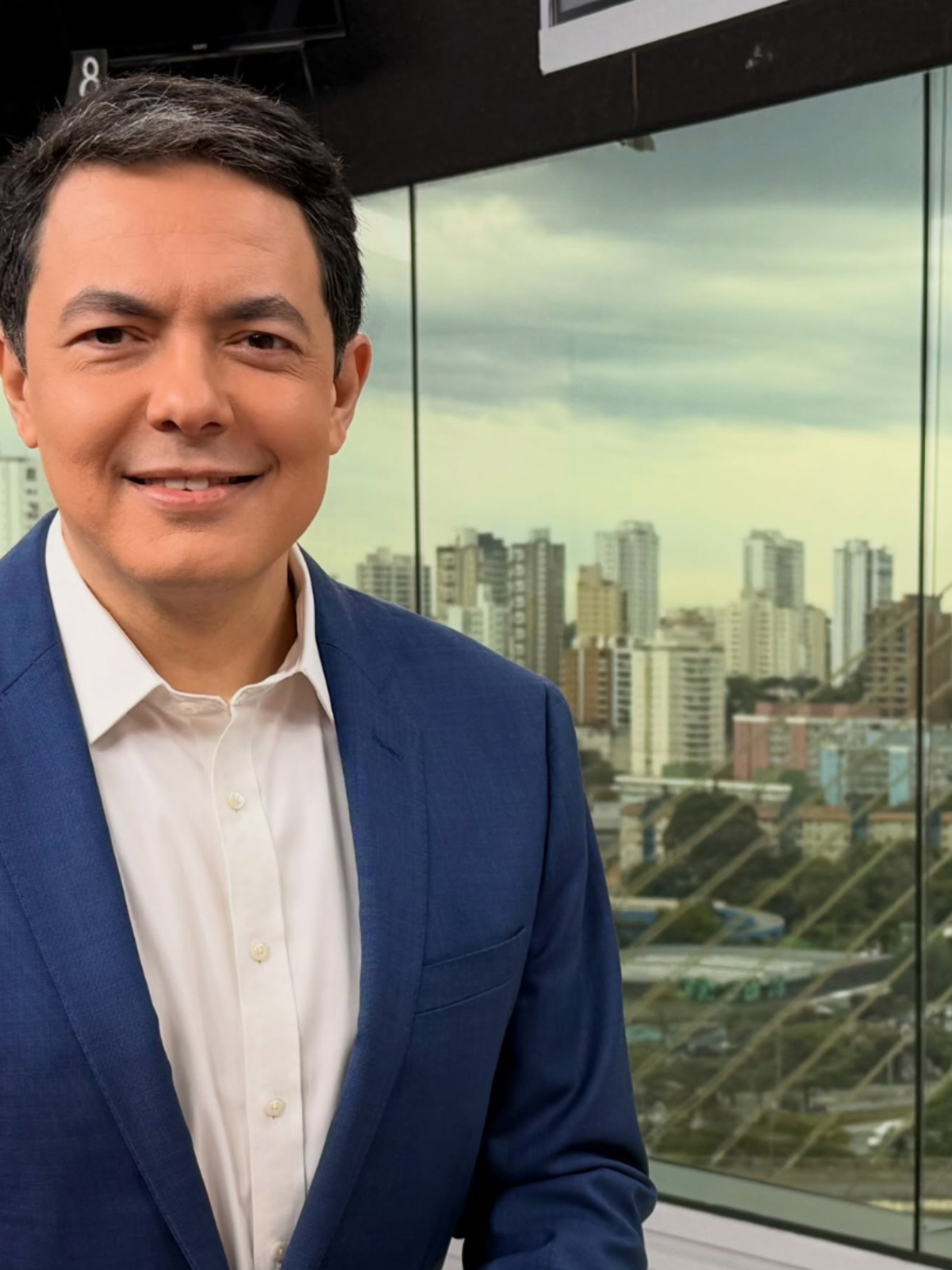 Conheça Alan Severiano, jornalista que comanda debates da Globo em São Paulo