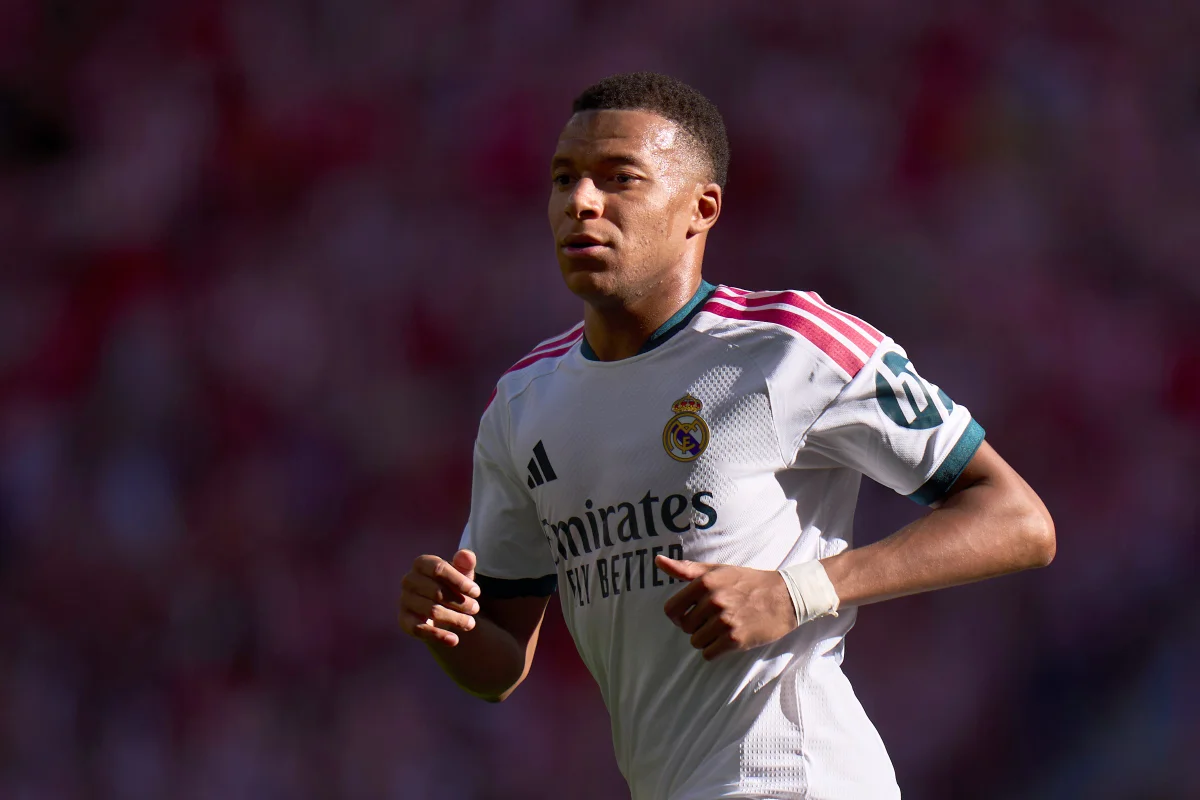 Mbappé revela que pretende dedicar Bola de Ouro à África: "Minhas raízes"