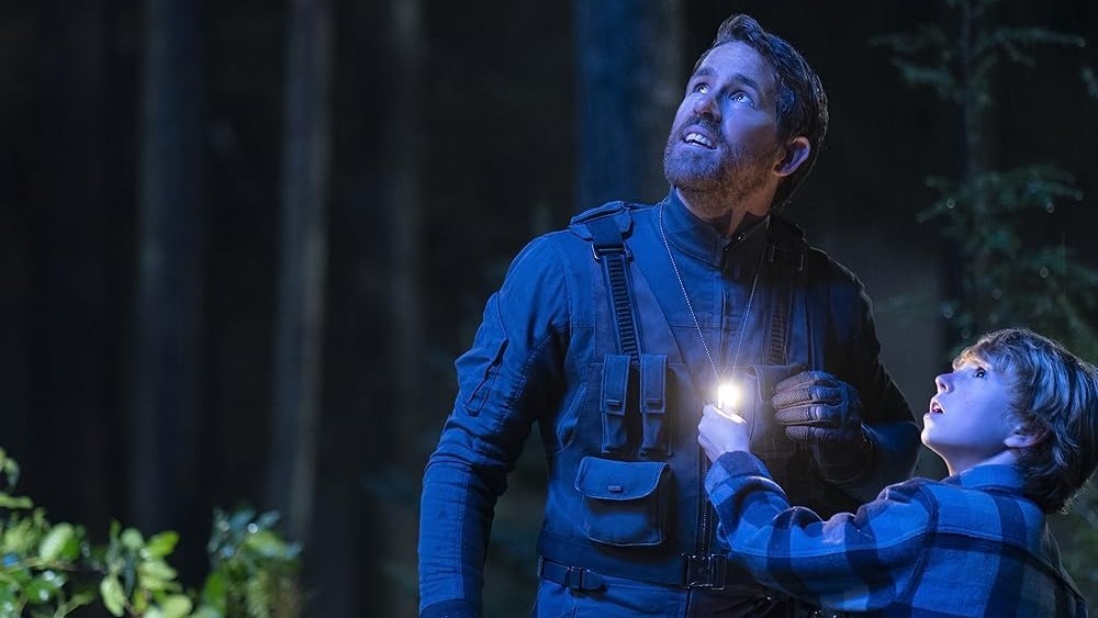 Ryan Reynolds e Walker Scobell em cena de O Projeto Adam — Foto: Reprodução/IMDb