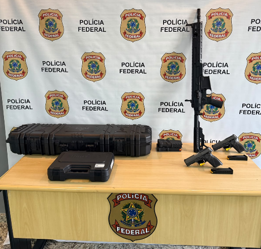 PF apreende fuzil e duas pistolas em lojas de armas durante nova fase de operação no RJ