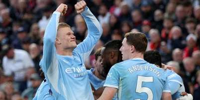 Manchester City chega embalado pela vit&oacute;ria sobre o Liverpool, em Anfield - Foto: Michael Regan/Getty Images / Jogada10