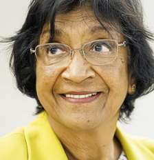 Pillay, de ascendência tâmil indiana, cresceu na cidade costeira de Durban. Foto de 2022. Foto: DW / Deutsche Welle