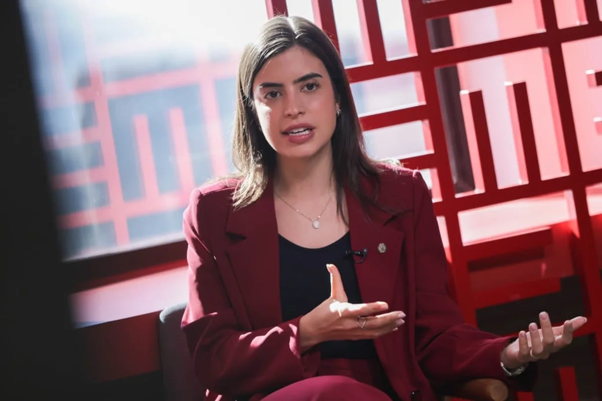 Tabata Amaral diz que eleição pode ter sofrido interferência estrangeira