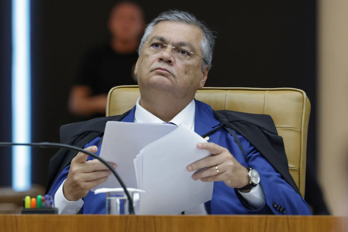 Flavio Dino durante Sessão plenária do STF