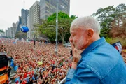 Presidente Lula durante ato "Lula em São Paulo, O Brasil Pronto Pra Mais” na Avenida Paulista, em São Paulo