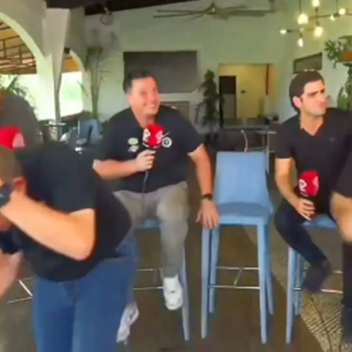 Programa de TV no Panamá flagra momento em que terremoto atinge o país