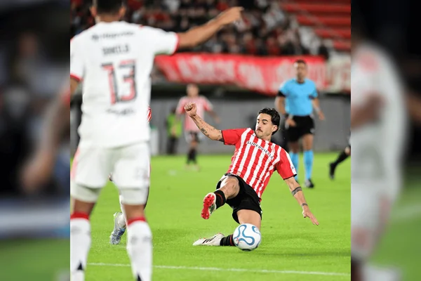 Libertadores: em reencontro, Estudiantes e Flamengo jogam ida da semifinal - destaque galeria