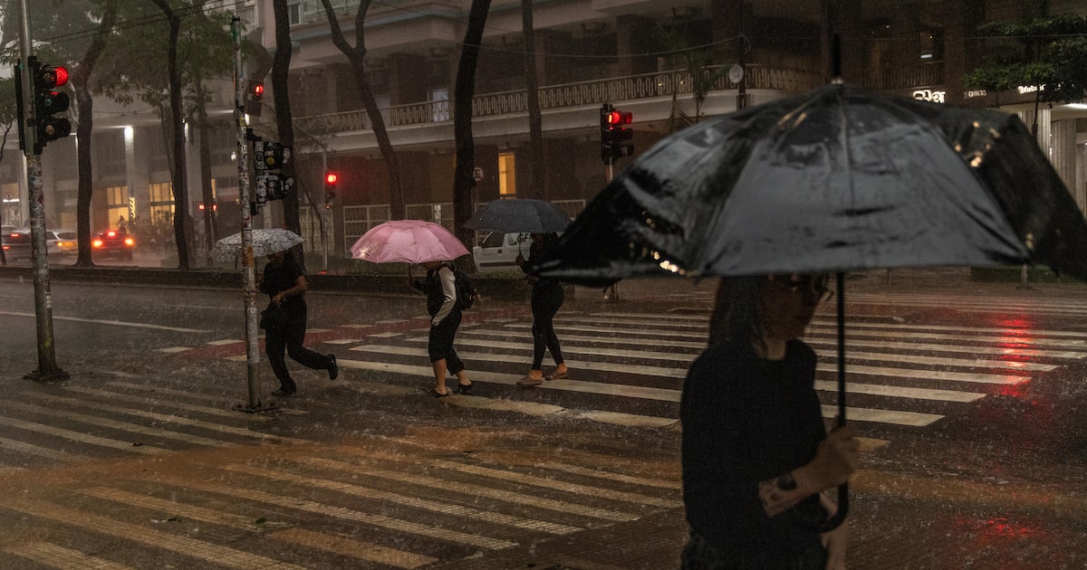 SP segue com alerta de tempestade nesta quinta após chuva causar alagamentos e morte no dia anterior