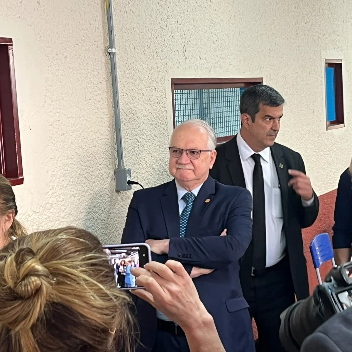 Presidente do STF, Fachin vota no 1º turno e destaca "soberania popular"