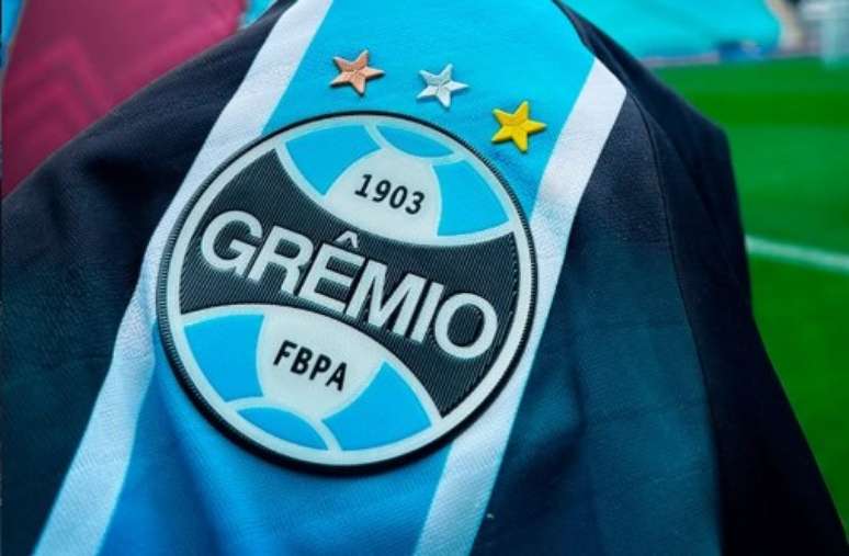 Ex-volante do Grêmio está internado em estado grave após sofrer infarto