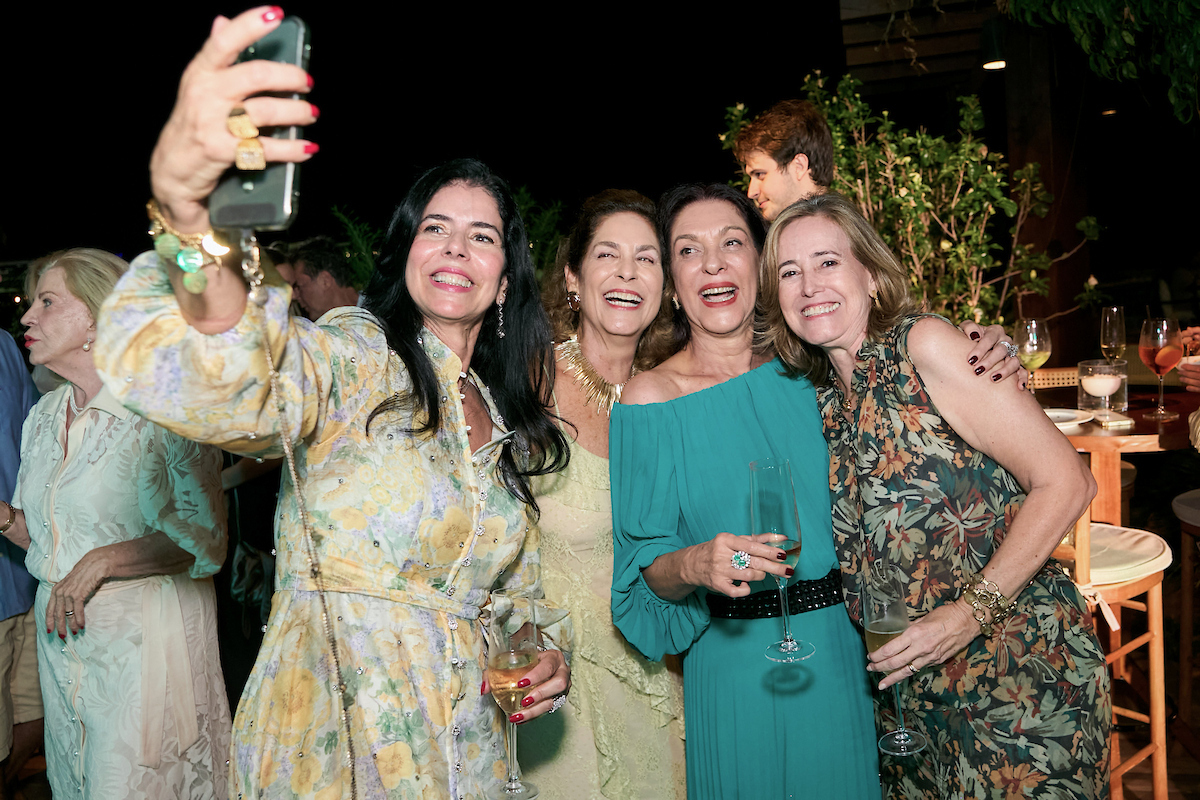 Mãe e filha, Sonia e Andrea Ghisi festejam aniversário em dose dupla