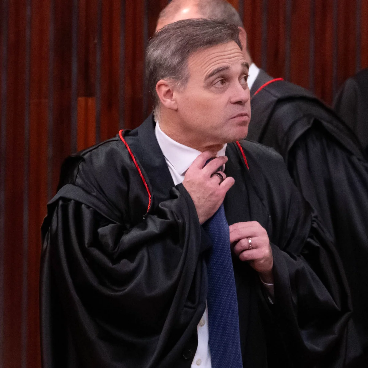 Mendonça dá 3 horas para Janones apagar vídeo contra Flávio Bolsonaro