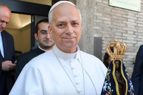 Papa Leão XIV: médica explica diagnóstico de câncer e chances de cura
