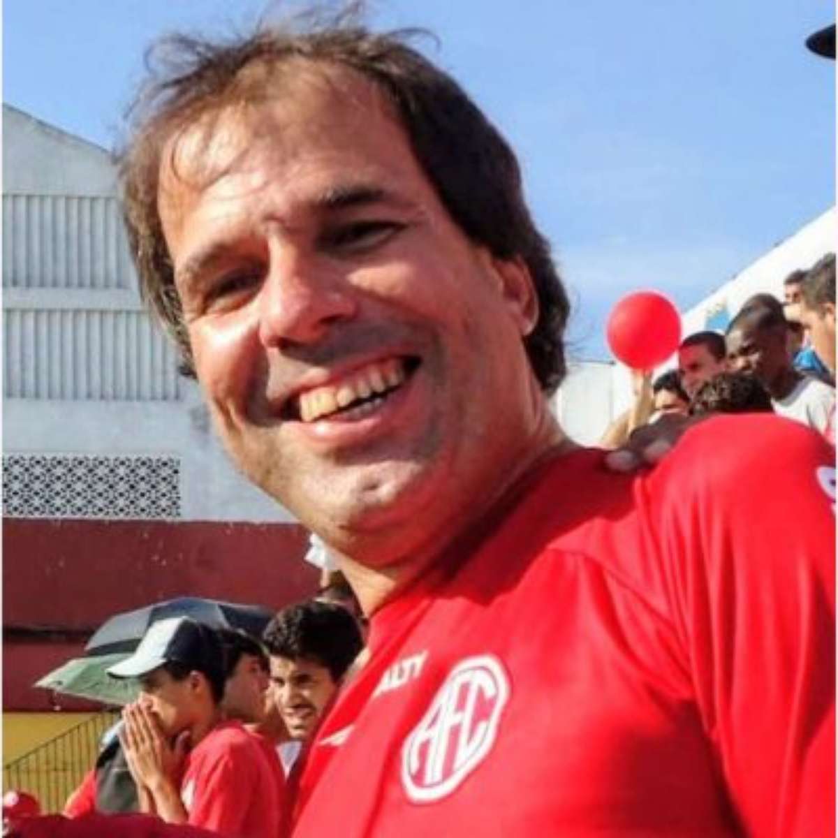 Morre, aos 61 anos, o jornalista Silvio Barsetti, ilustre torcedor do América