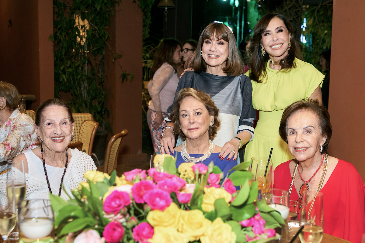 Mãe e filha, Sonia e Andrea Ghisi festejam aniversário em dose dupla
