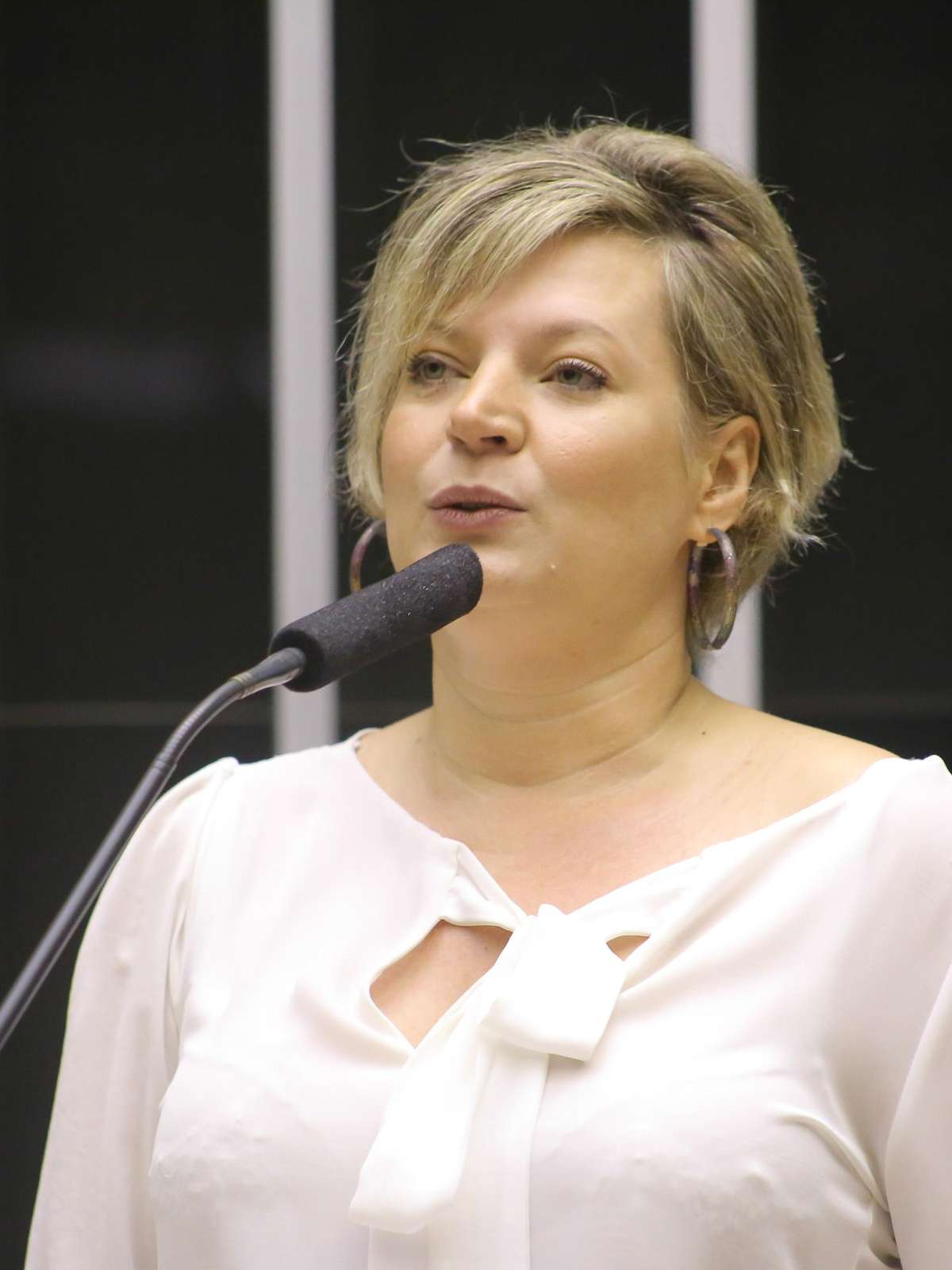 Joice Hasselmann declara voto em Lula e fala sobre rompimento com Bolsonaro: ‘Vi o clã por dentro’