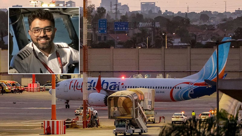 O piloto da Flydubai, Smit Machchhar, foi aclamado como herói por evitar um desastre no voo para Israel.
